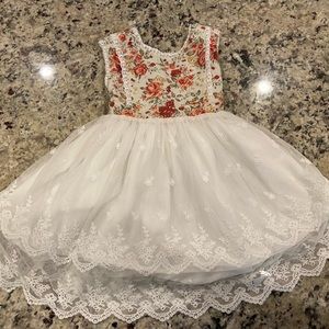 Sweet Honey 4T Flower lacy dress! Worn once!